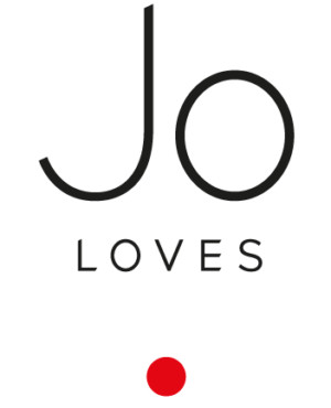 JO LOVES